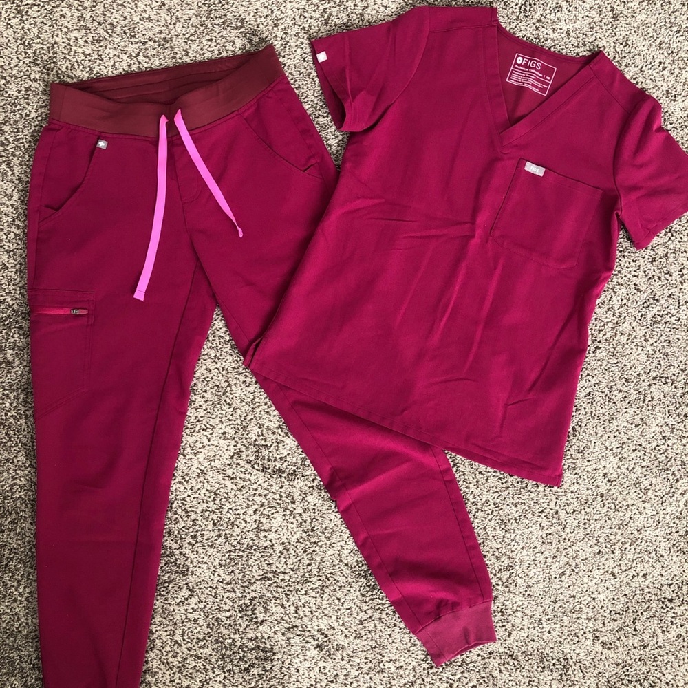 Figs Dark Magenta Scrub Set